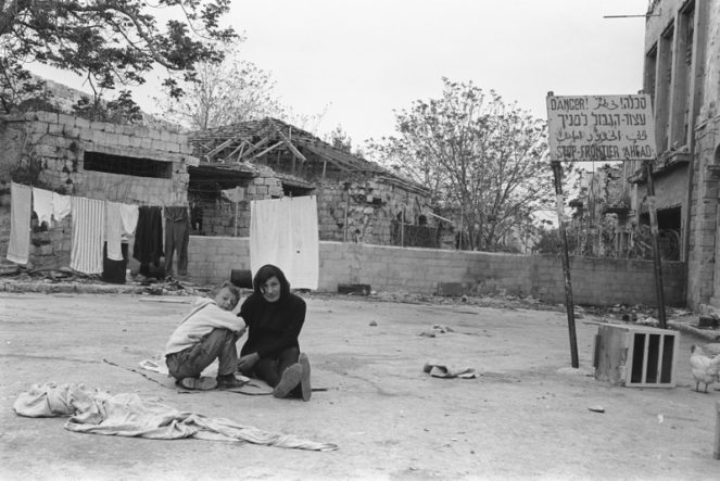 באדיבות ארכיון צה"ל. במחנה. צילום: מיקי אסטל